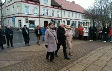 jedna osoba, znicz 