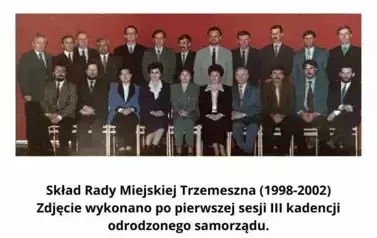22 osoby 