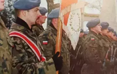 poczet sztandarowy wojskowy