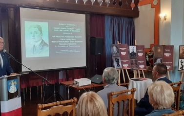 Przemawia wiceburmistrz Dariusz Jankowski