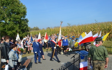 Wprowadzenie poczt&oacute;w sztandarowych